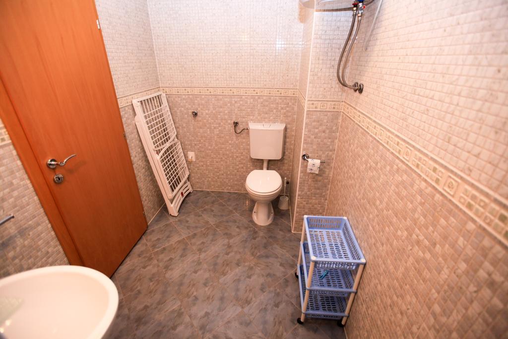 Apartments Miroslav Povljana Luaran gambar