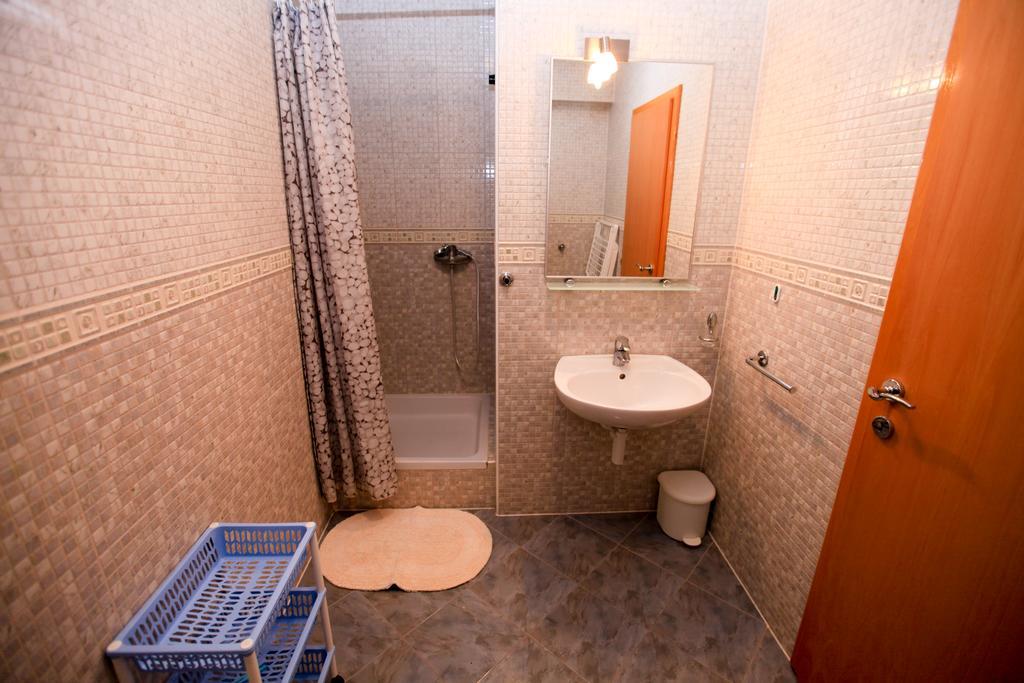 Apartments Miroslav Povljana Luaran gambar