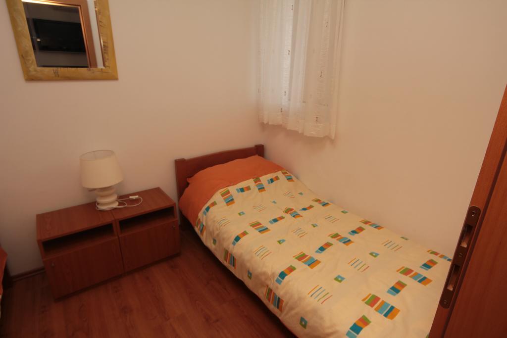 Apartments Miroslav Povljana Luaran gambar